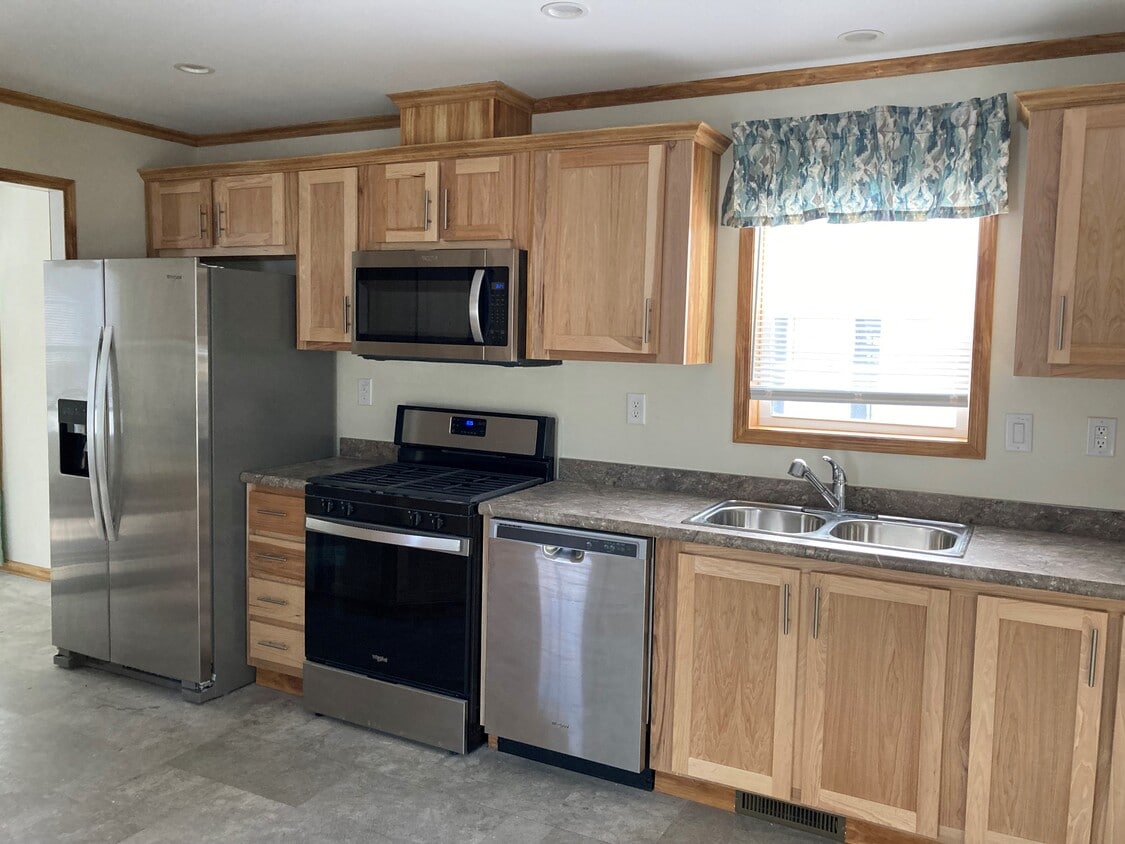 1 Breckenridge Dr, Selkirk, NY 12158 House Rental in Selkirk, NY