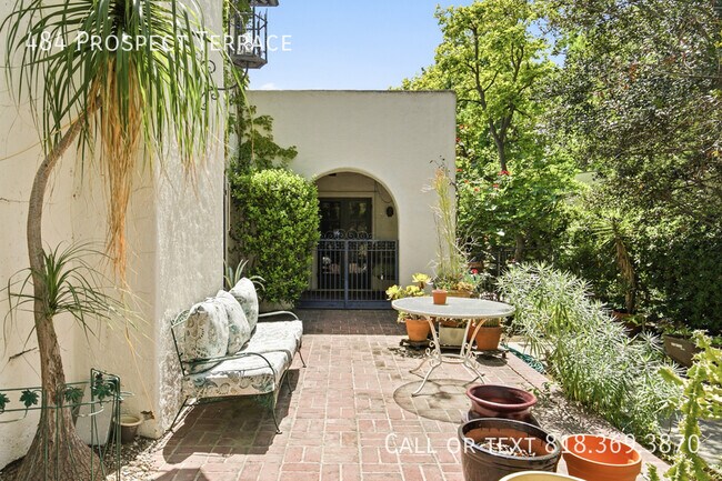 Foto del edificio - 484 Prospect Terrace