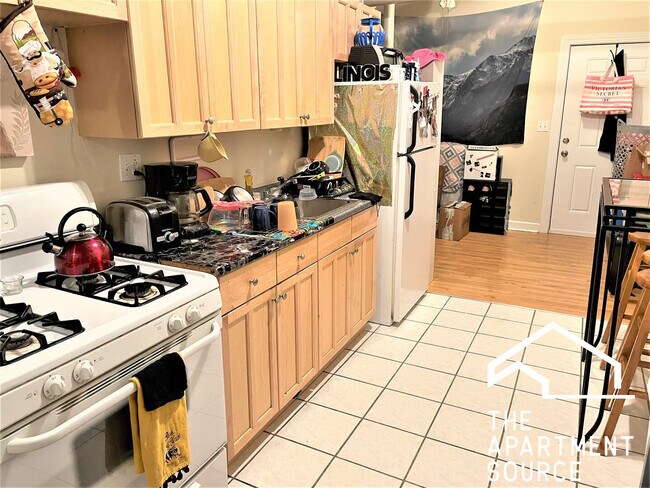 Foto del edificio - 4400 N Winchester Ave