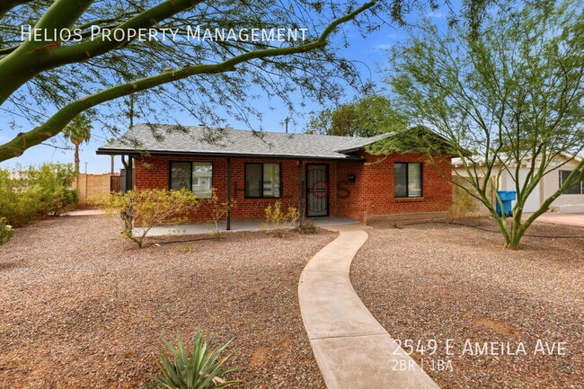 Building Photo - 2549 E Amelia Ave