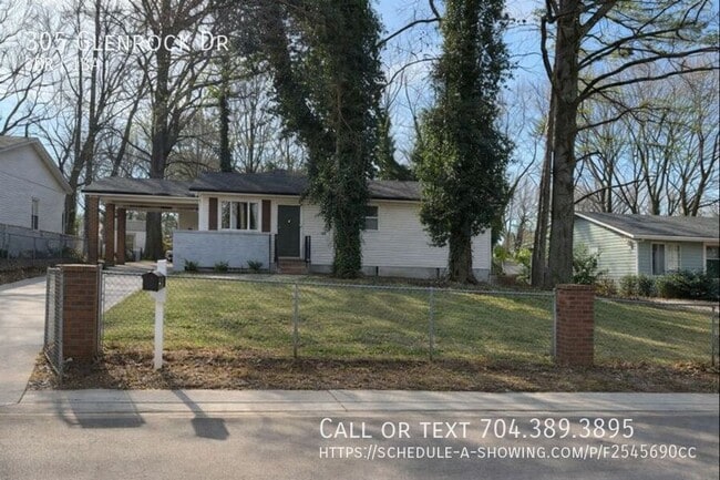 Photo - 305 Glenrock Dr House