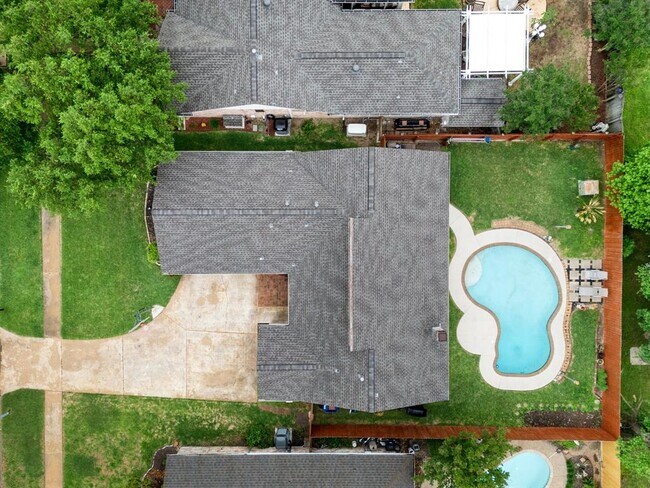 Foto del edificio - 1023 Hidden Canyon Rd