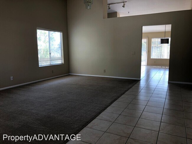 Building Photo - 3 br, 2 bath House - 1665 Avenida Oceano