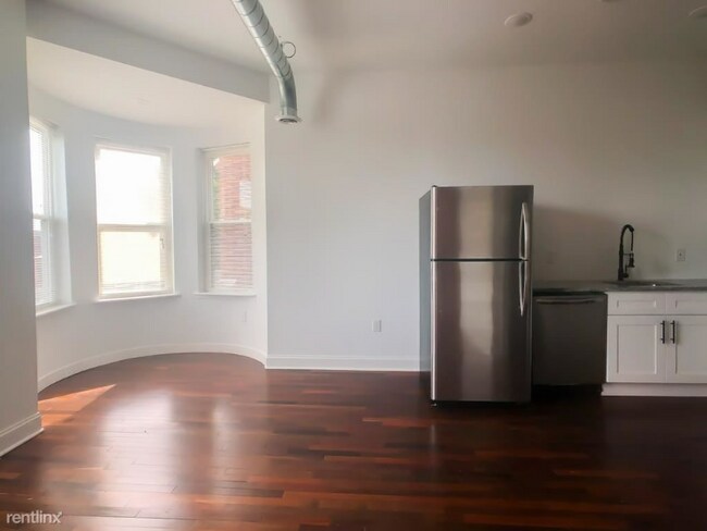 Foto del edificio - 3228 W Diamond St