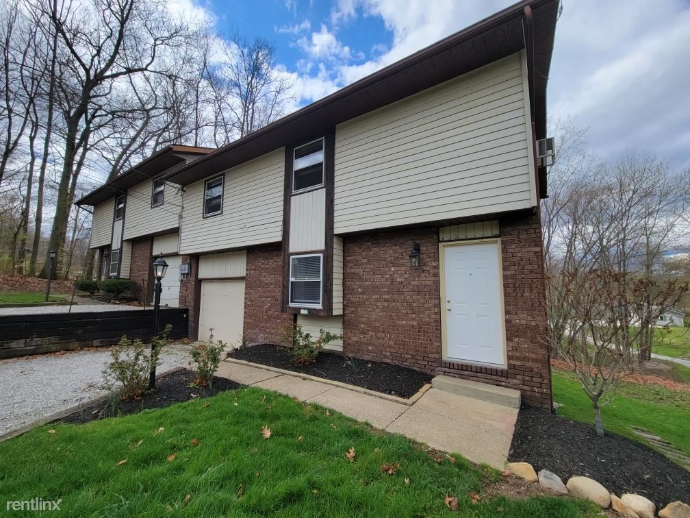 Primary Photo - 2 br, 1.5 bath Duplex - 2682 Massillon Rd