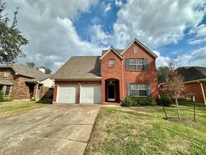 Building Photo - 14339 Fair Knoll Way