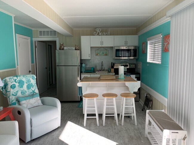 Open-Kitchen - 2401 Cottage Ave