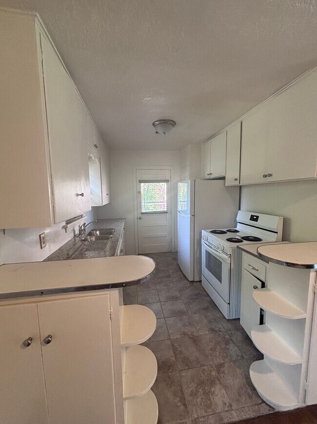 Foto del edificio - 2 Bed/1 bath home near Norman North