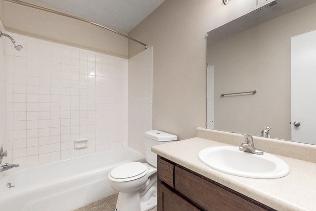 Building Photo - Fontenelle Hills