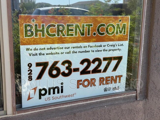 Building Photo - 2805 Colibri Courte