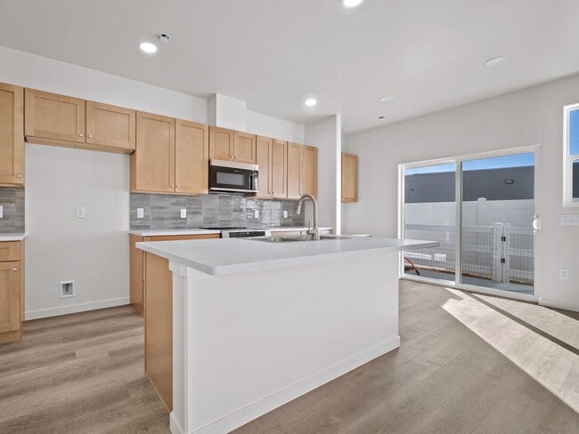 Photo - 2773 Caspian Wy House