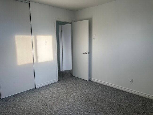 Photo du bâtiment - 81 Eagen Dr