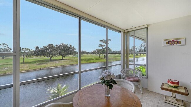 Foto del edificio - 7405 W Country Club Dr N