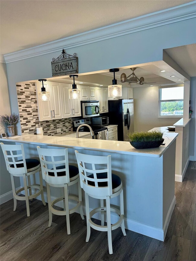 Building Photo - 1012 N Ocean Blvd