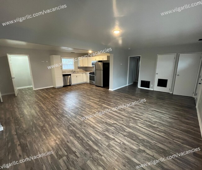 Foto del edificio - Discover comfort, convenience, and quality living in this beautifully updated 3-bedroom home! Wit...