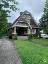 Building Photo - 1910 Wrocklage Ave
