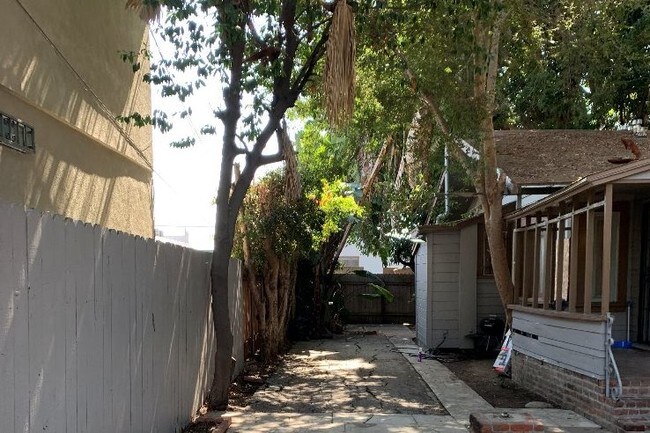 Foto del edificio - 6222 Banner Ave