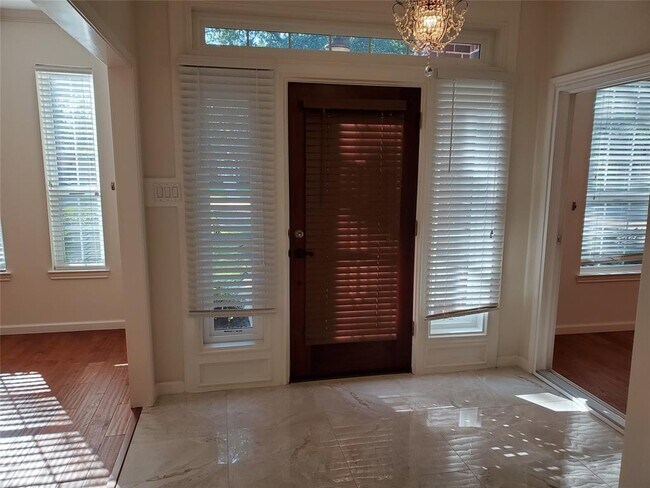 Building Photo - 16718 Chestnut Meadow Ct