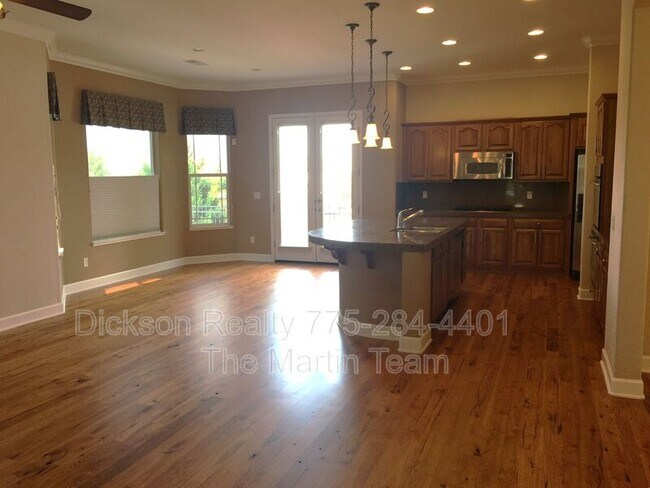 Building Photo - 6175 Axis Dr