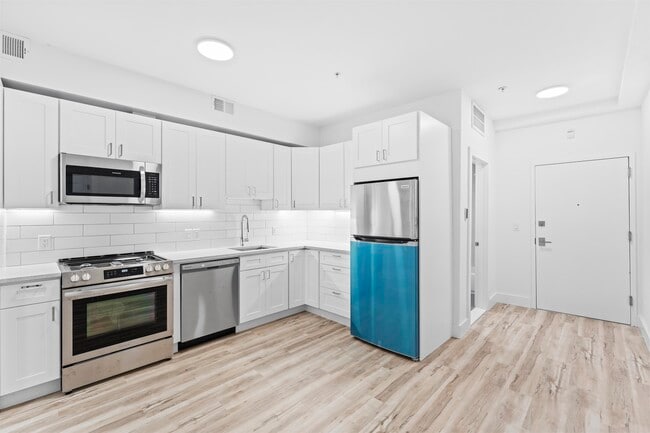 Building Photo - 2505 Central Ave