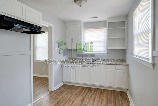 Foto del edificio - 2344 Banks Ave