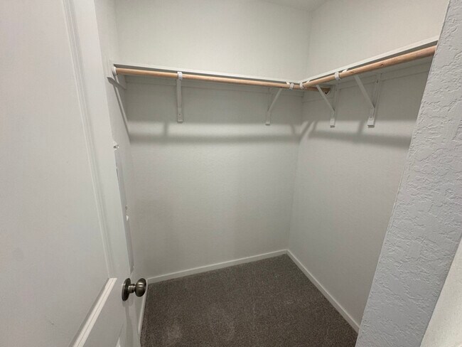 Foto del edificio - 11802 Bluebell Rdg