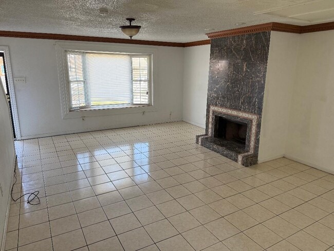 Building Photo - 6598 Coveview Ct