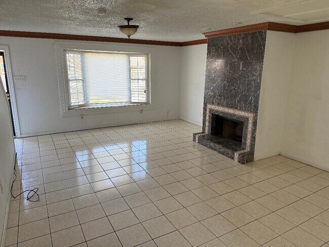 Foto del edificio - 6598 Coveview Ct