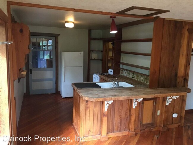 Building Photo - Studio, 1 bath House - 271 1/2 N Grand St