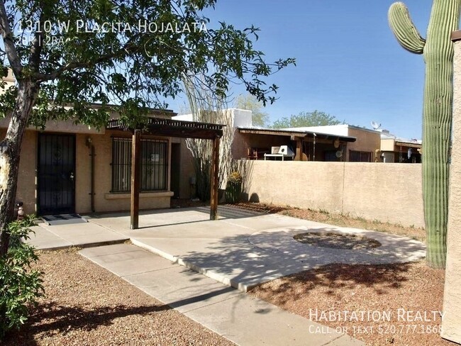 Building Photo - Beautiful 2Bed/2Bath Home with Desert Land...