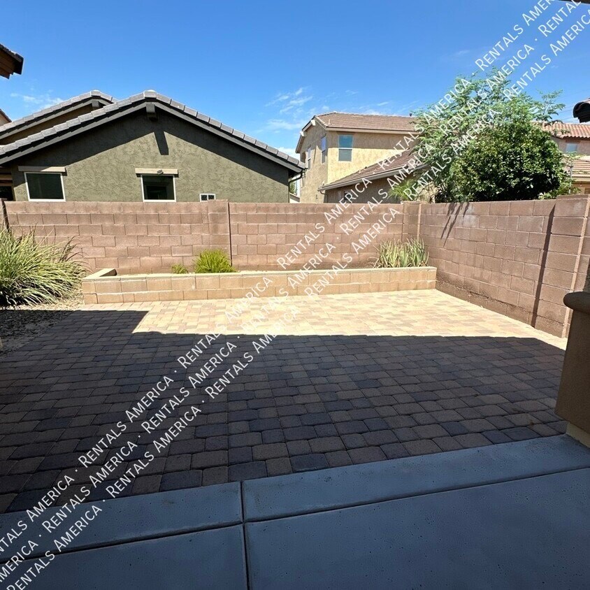 Foto principal - 276 E Coconino Dr