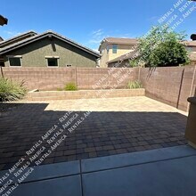 Building Photo - 276 E Coconino Dr