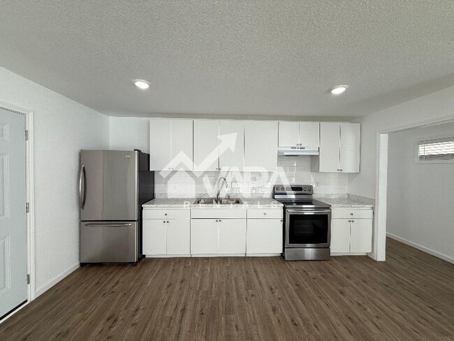 Foto del edificio - 143 Huxley Dr