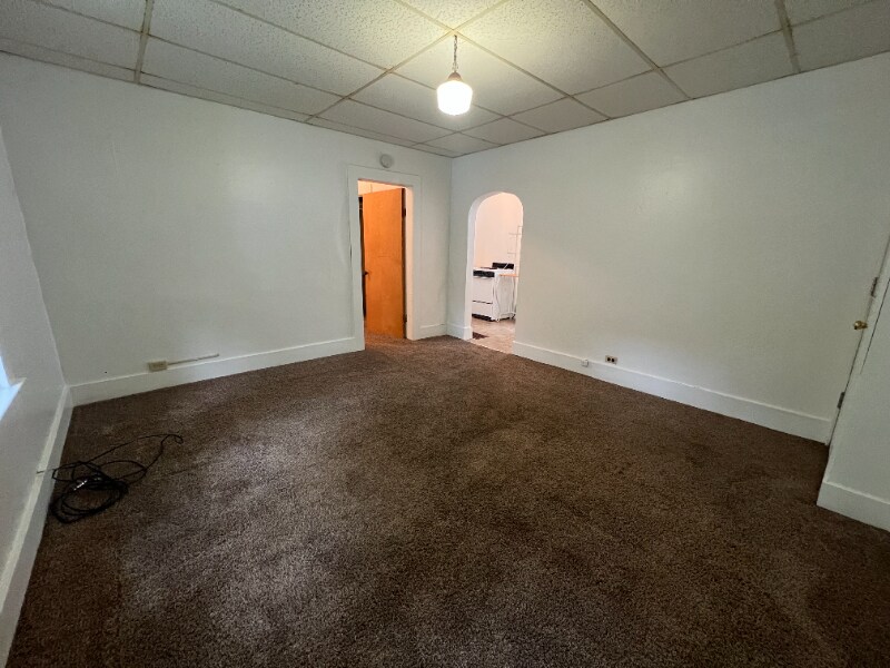 Primary Photo - 309 E Chapin St