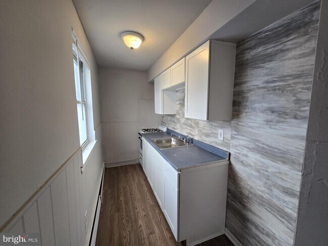 Foto del edificio - 5302 Duffield St