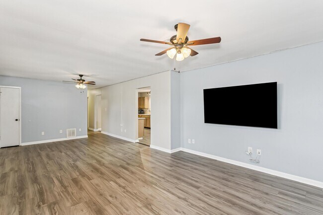 Foto del edificio - 4572 Kelly Ln