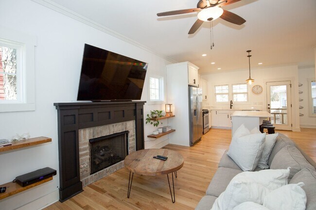 Foto del edificio - Charming Cottage in DOWNTOWN Southern Pines