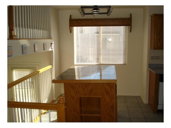 Foto del edificio - 4583 Tetman Ln