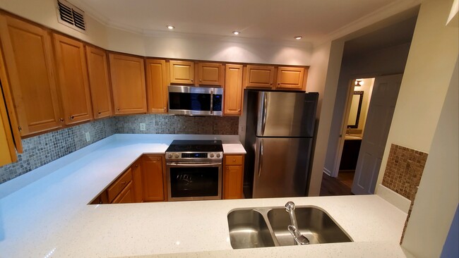 Foto del edificio - 9007 Highland Rd