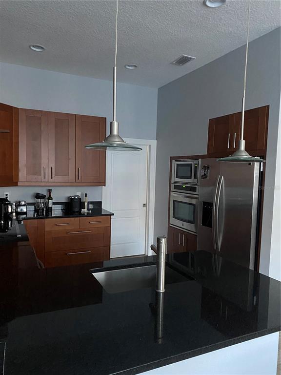 Foto del edificio - 2251 Nairn Dr