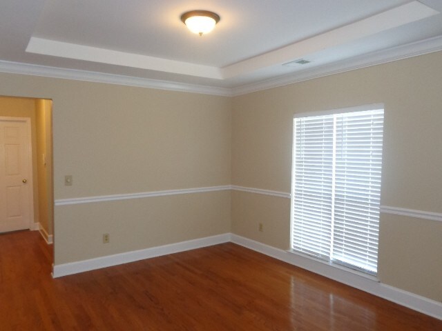 Building Photo - 1704 Falcon Court