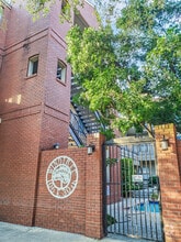 Building Photo - 106 E 30th St