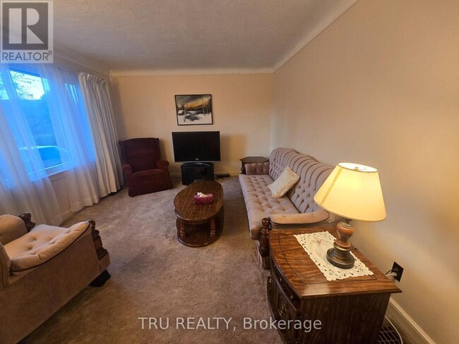 Building Photo - 1 Joan St