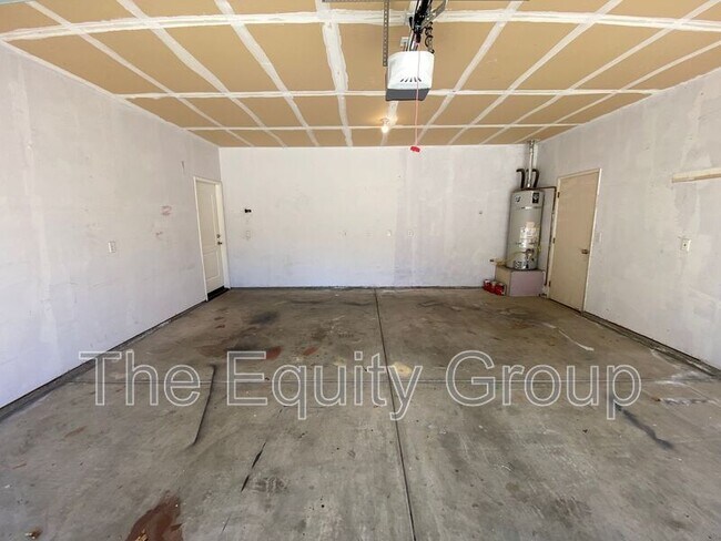 Building Photo - 103 N Boise Ct