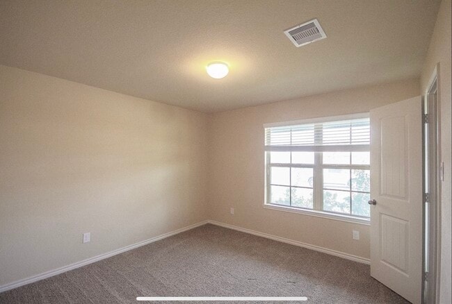 Foto del edificio - 17603 Rose Summit Ln