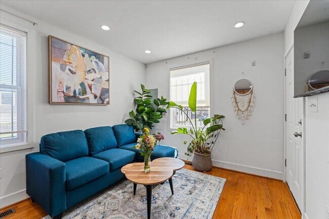 Building Photo - 1740 H St NE