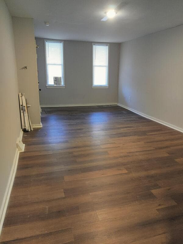 Building Photo - 905 N 42nd St