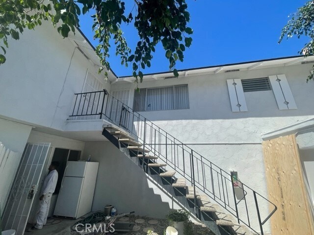 Building Photo - 17061 Grove Cir
