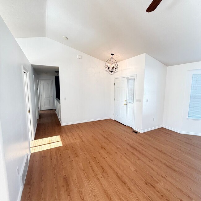 Foto del edificio - 3922 E Siskin Ln