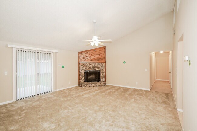 Foto del edificio - 8424 Bluestem Ct